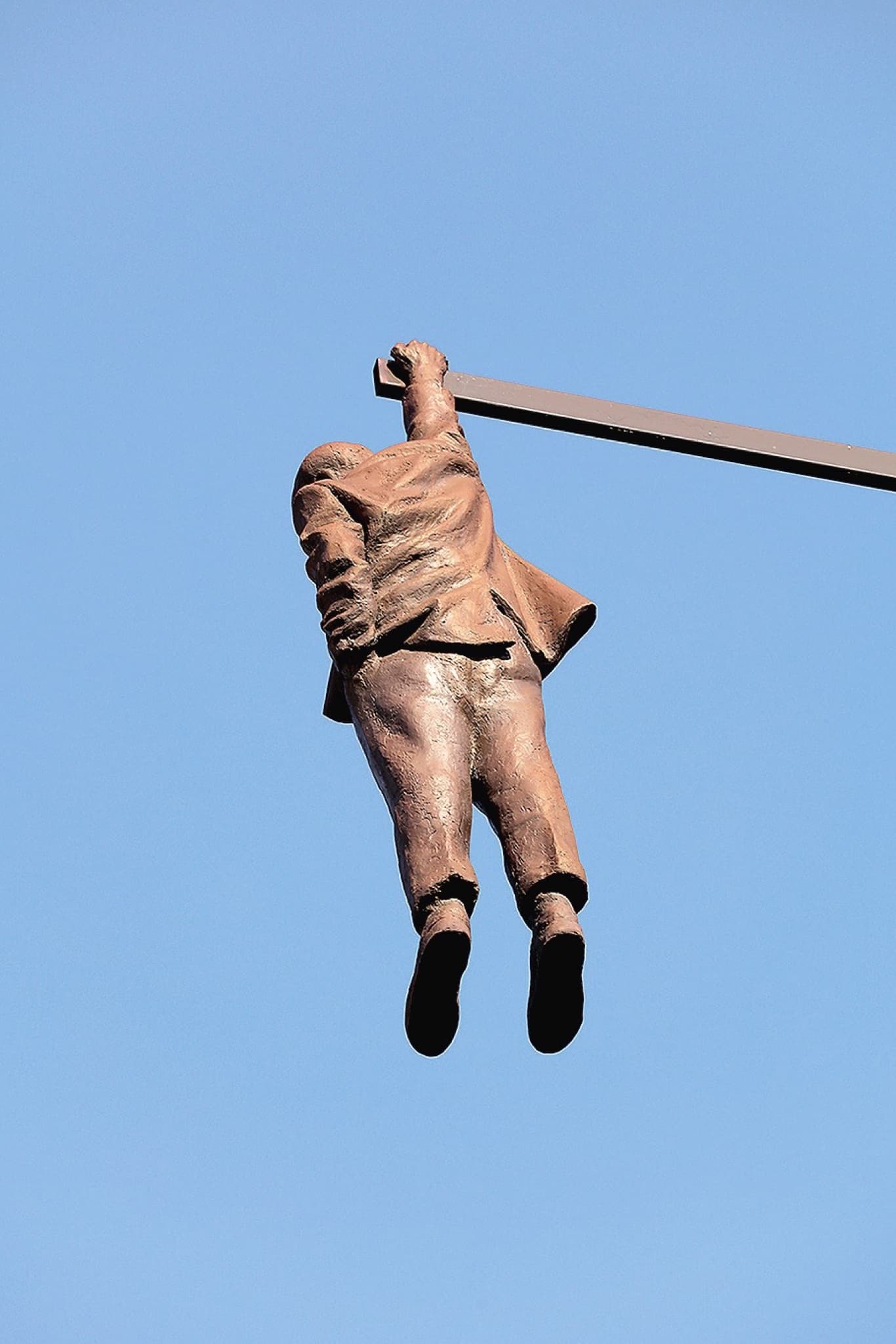 Man Hanging Out — gallery image 3